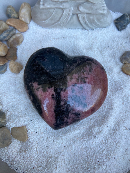 Galet coeur Rhodonite