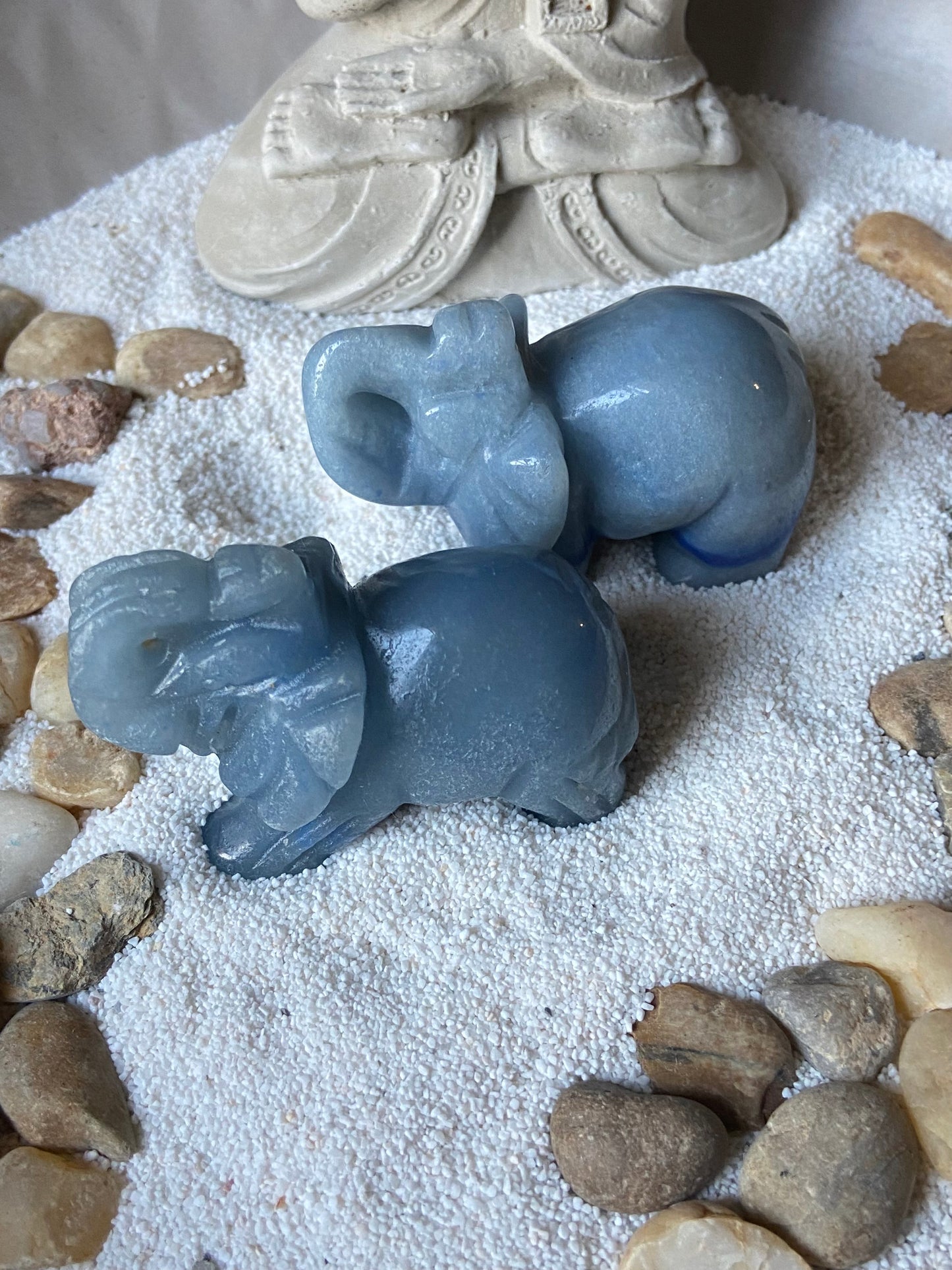 Eléphant en aventurine bleue