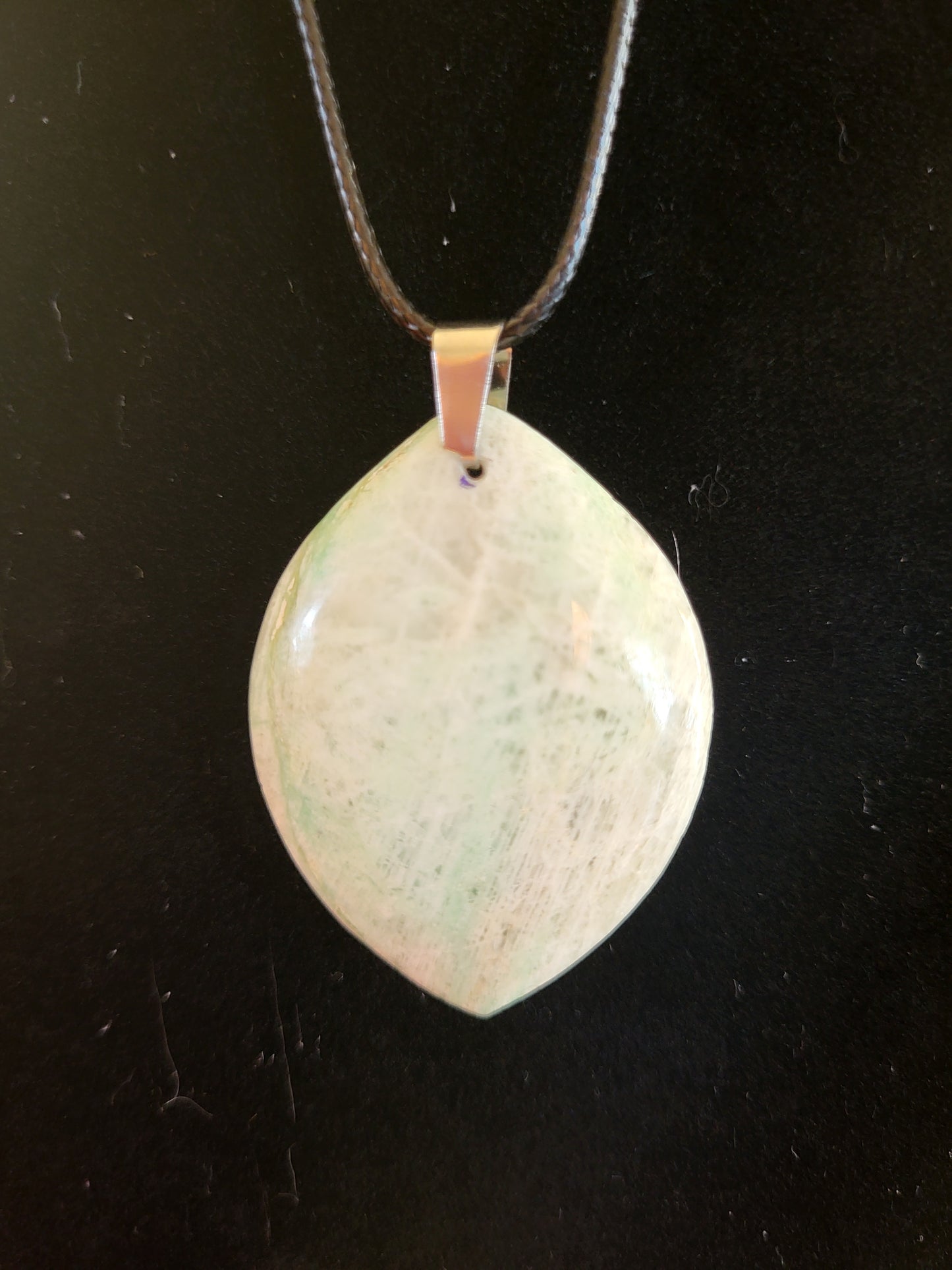 Pendentif en Garniérite