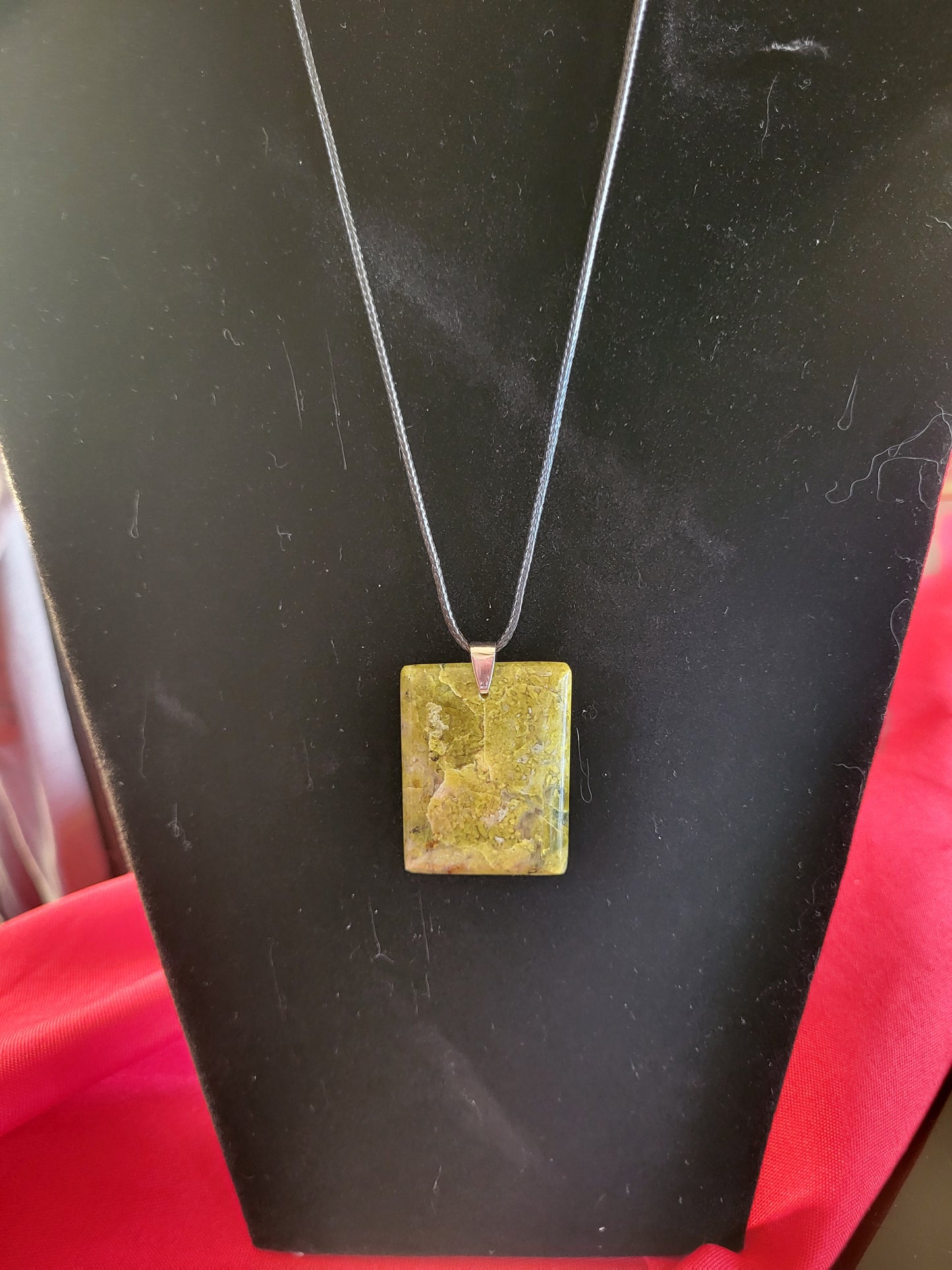 Pendentif en Opale verte