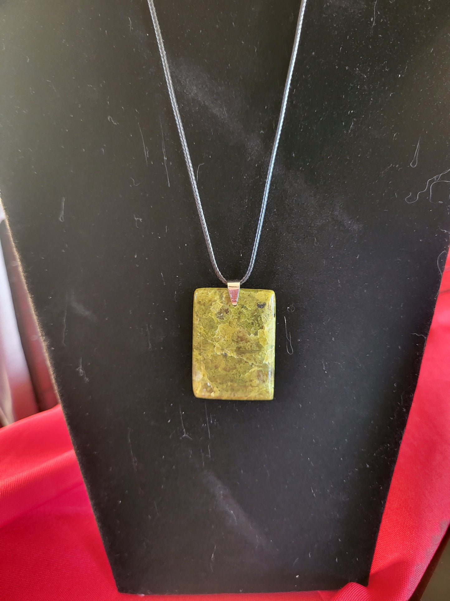 Pendentif en Opale verte